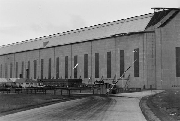 Flugzeughalle Frankfurt Flughafen um 1935