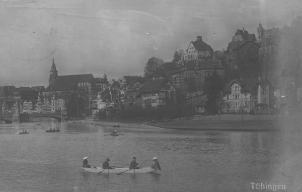 Bootspartie auf dem Neckar in Tübingen